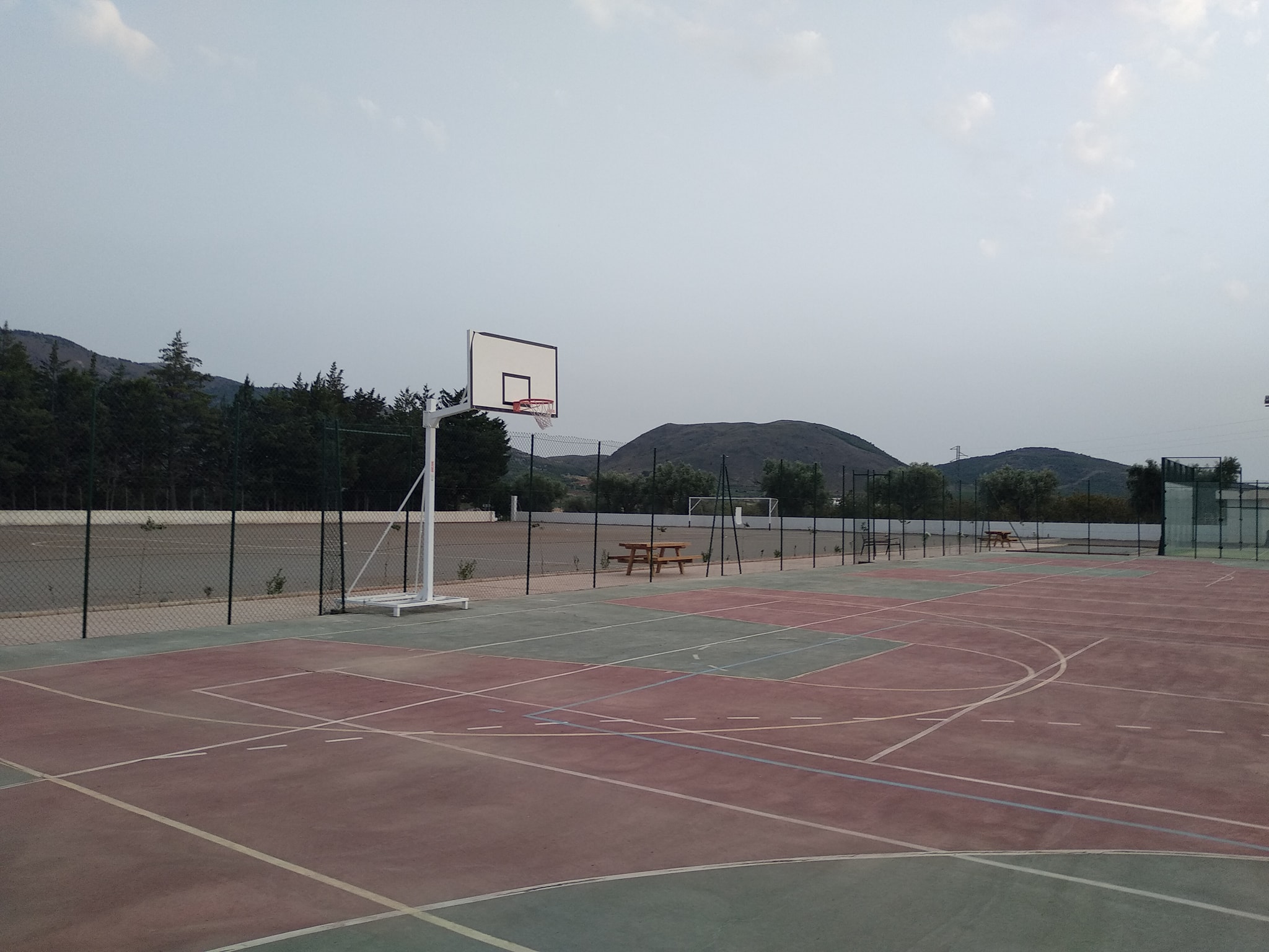  REHABILITACIÓN PISTA POLIDEPORTIVA. Haga click aquí para acceder a la galería de imágenes. 